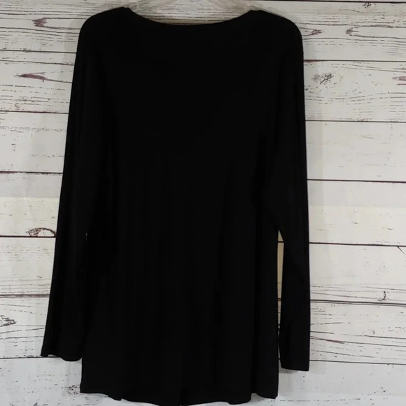 Women Top - Picture 3 of 4